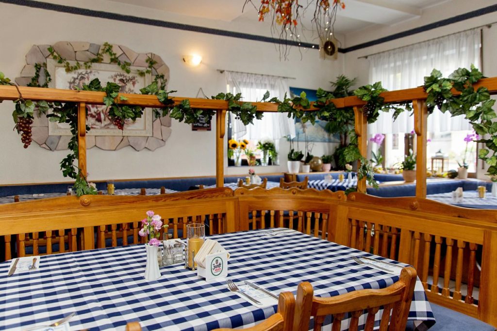 RESTAURANT DIONYSOS