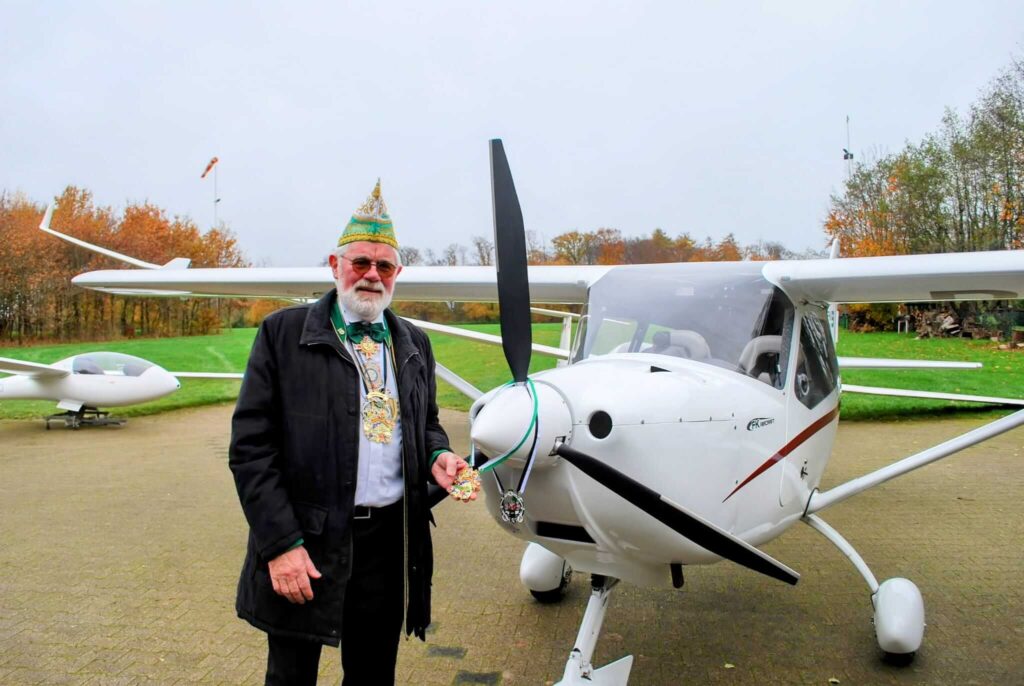 Festkomitee Langenfelder Karneval Flugzeug Prinzenpaar 5