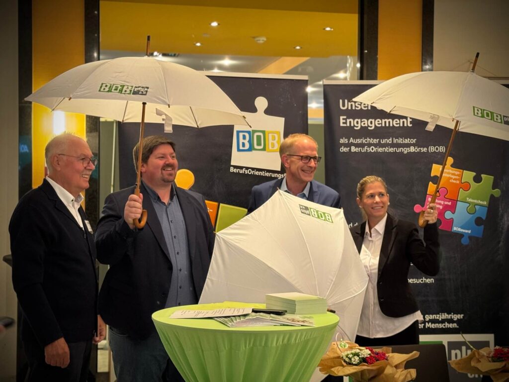 Trotz Regen ein voller Erfolg: Die BOB-Messe begeistert Schüler in Langenfeld