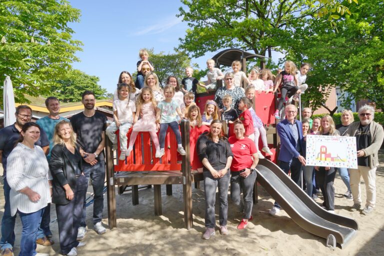 Einweihung neues Spielschiff Kita Jahnstraße Langenfeld