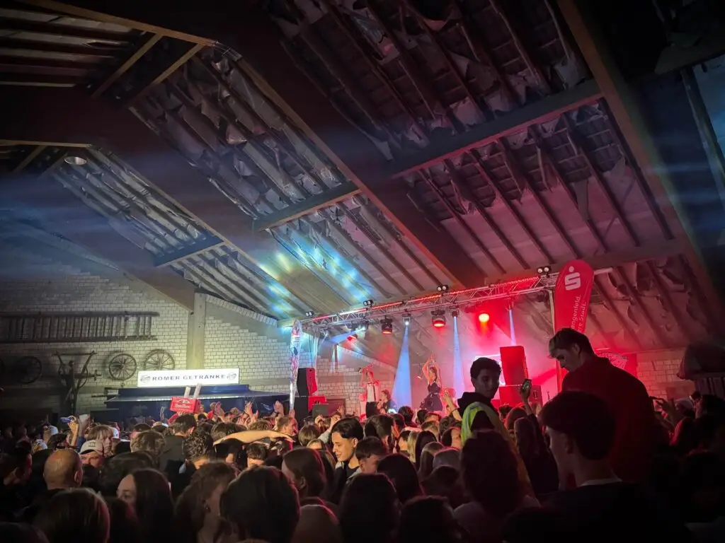 Erdbeerfest 2026: Voller Hof, gute Stimmung und jede Menge Erdbeeren