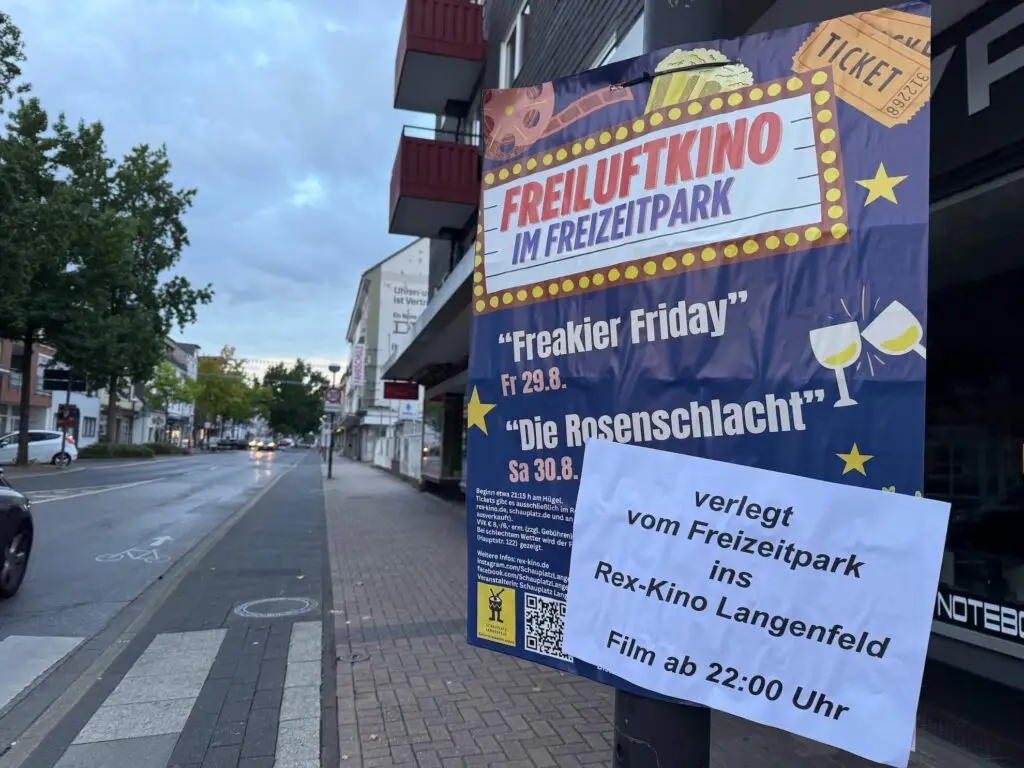 Freiluftkino im Freizeitpark weicht wegen Gewitters ins Rex Kino aus