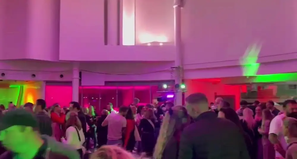 Erfolgreiche Premiere für das „Full House“ in der Markthalle