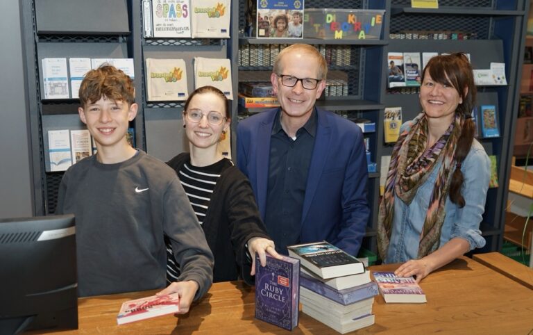 Groß (Gils Day Boys Day 2026 Stadtbibliothek)