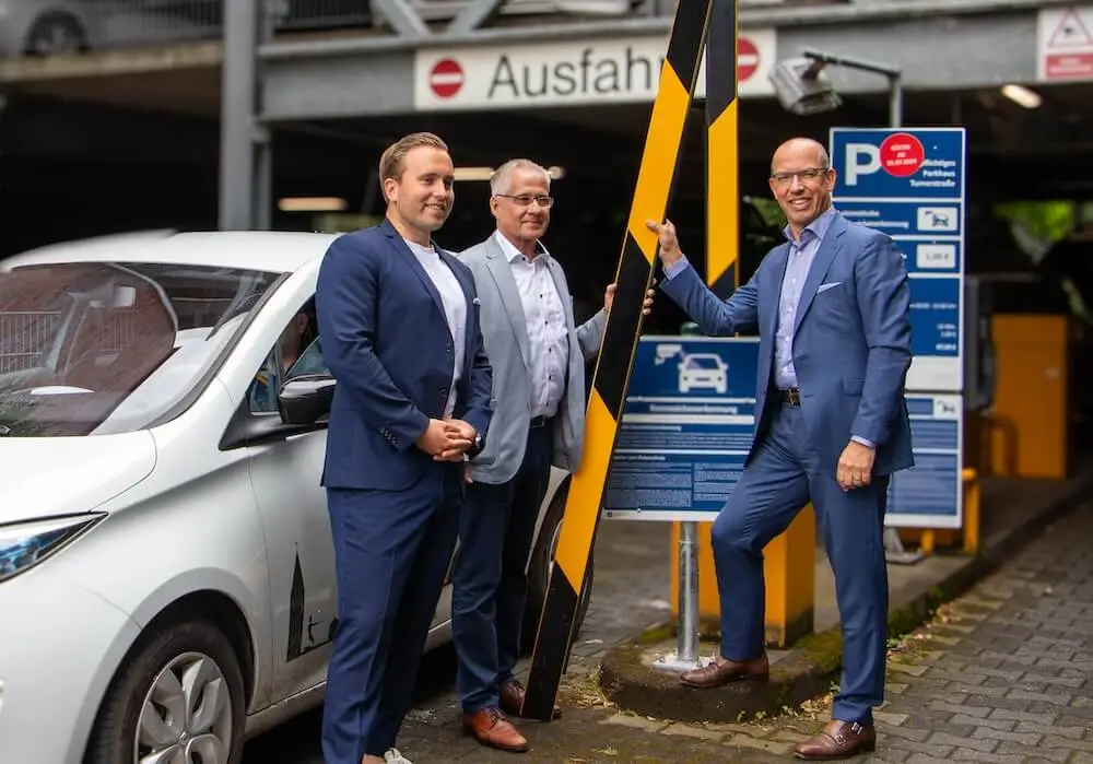 Neues Parksystem ohne Schranken und Bargeld