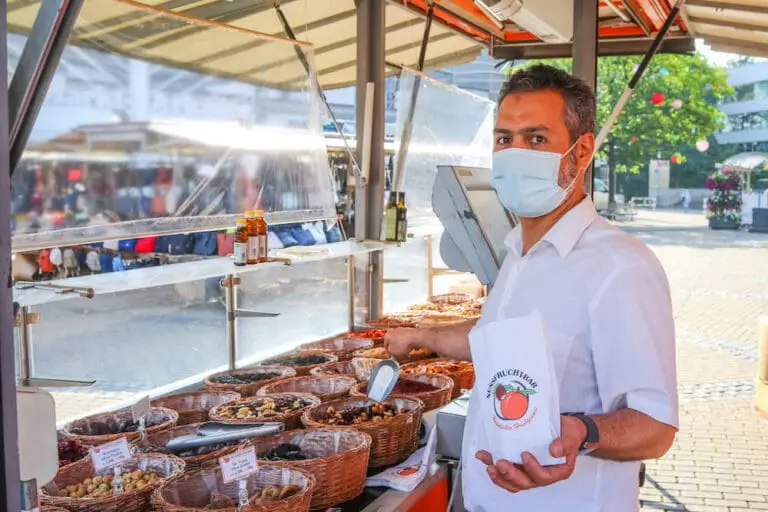 Marktstand Nussfruchtbar Langenfelder Wochenmarkt Bild 1