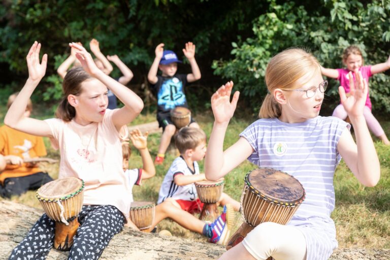 Kinder-Wildnis Trommelaktion Langenfeld