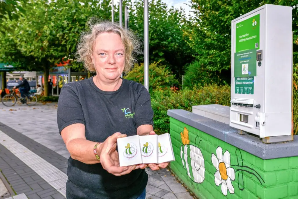Saatgutautomat ist nach der Winterpause wieder befüllt