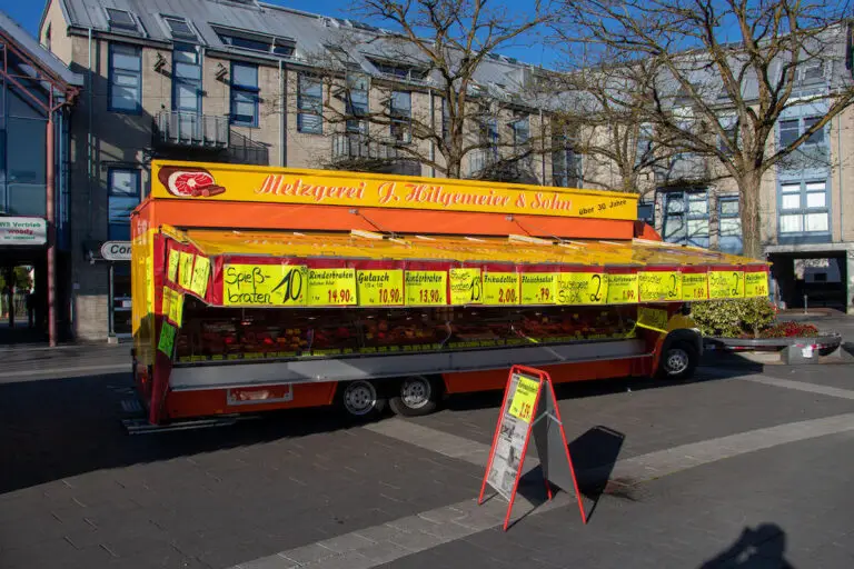 Marktstand Metzgerei J. Hilgemeier & Sohn Langenfelder Wochenmarkt Bild 1