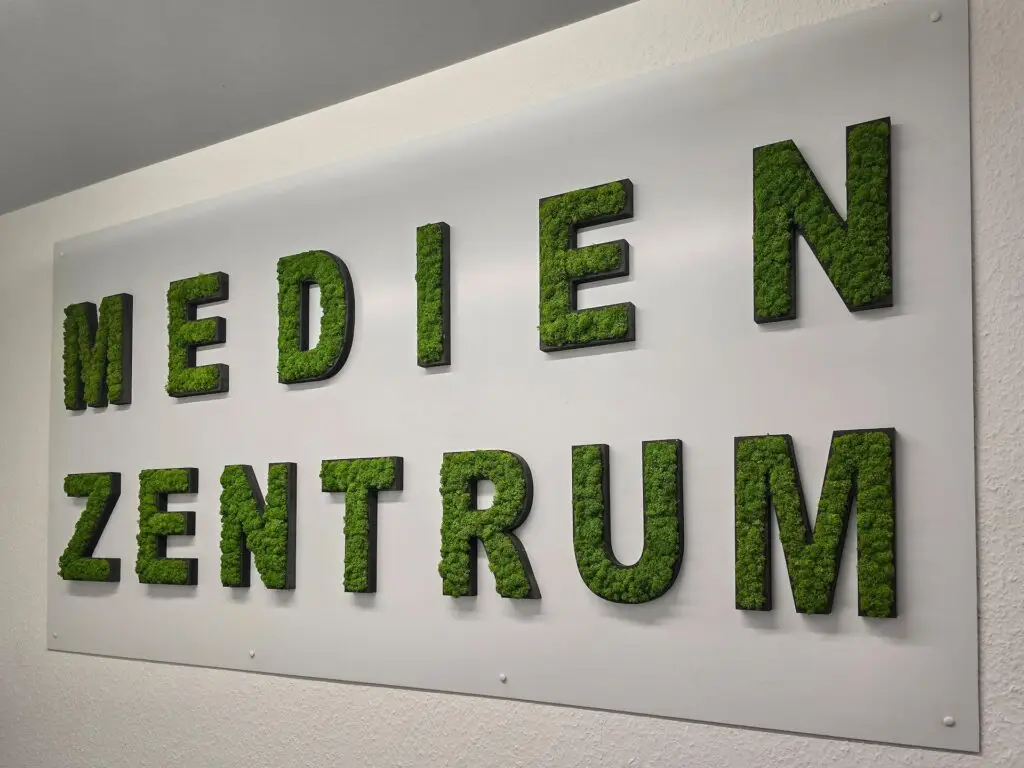 Digitale Bildung zum Anfassen: Langenfelder Schulen entdecken das Medienzentrum Mettmann