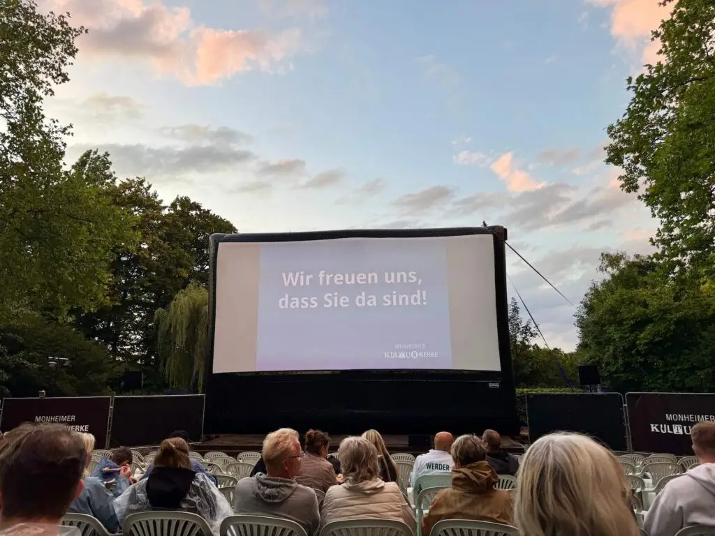 Plakat: Das Mondscheinkino in Monheim präsentiert: Michael