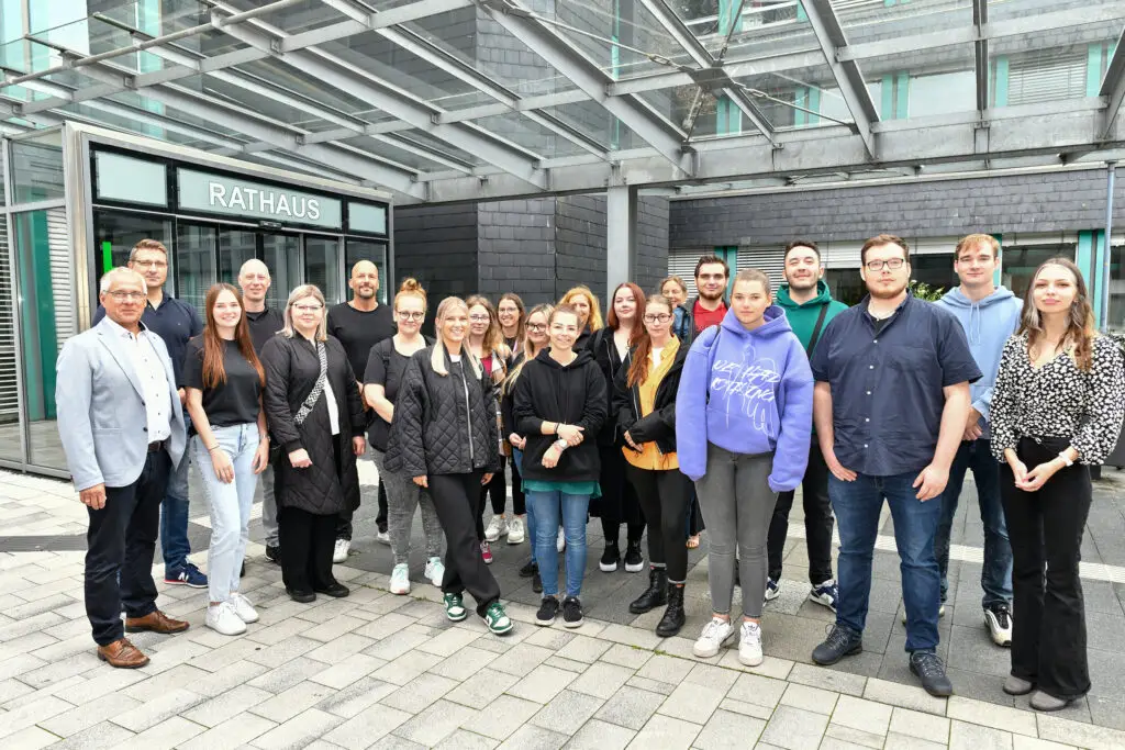 Ausbildung bei der Stadt Langenfeld: Bürgermeister begrüßt neue Nachwuchskräfte