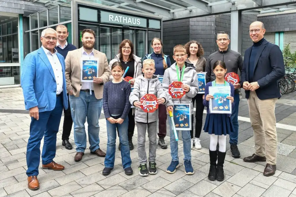 Die Stadtentwicklungsgesellschaft prämiert sprudelnde Ideen für die Wand am Lehrschwimmbecken