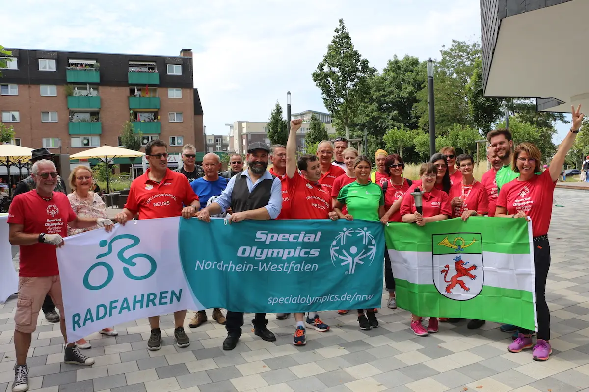 Fackel der Special Olympics hat Langenfeld erreicht 2 Fackel der Special Olympics hat Langenfeld erreicht 2