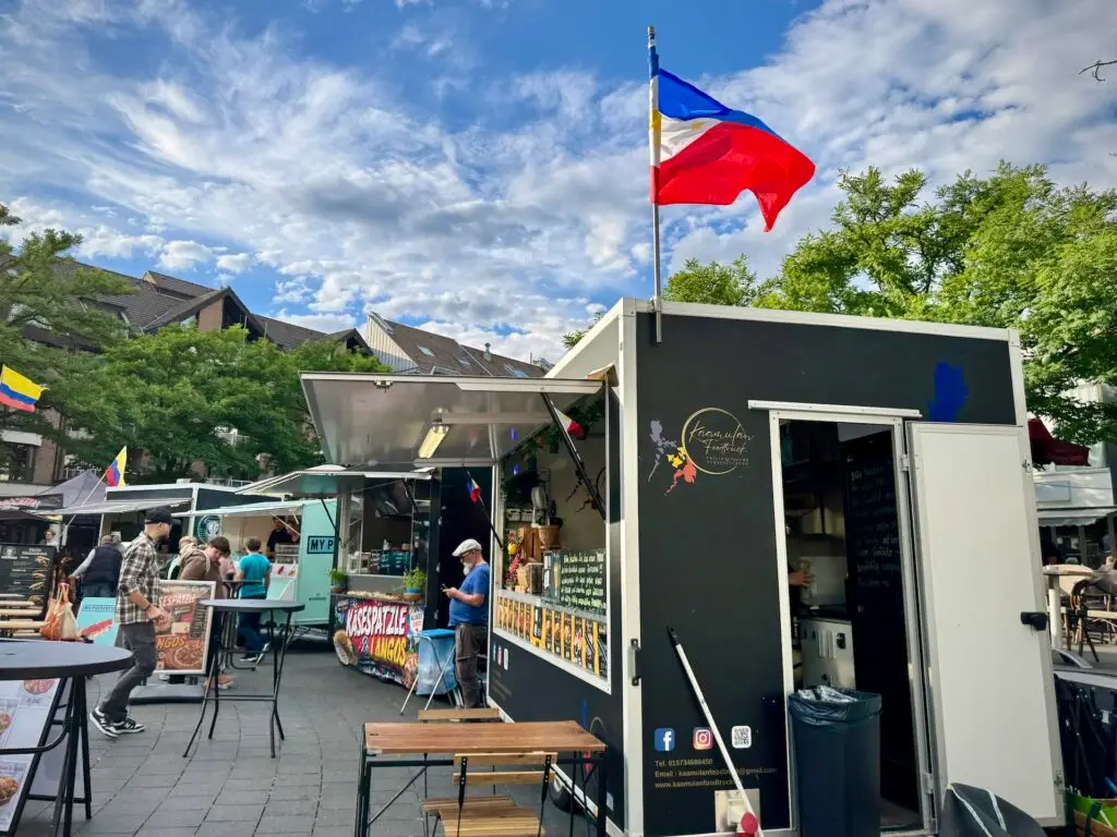 Street Food, Beach-Feeling und eine spektakuläre Fontänenshow in Langenfeld