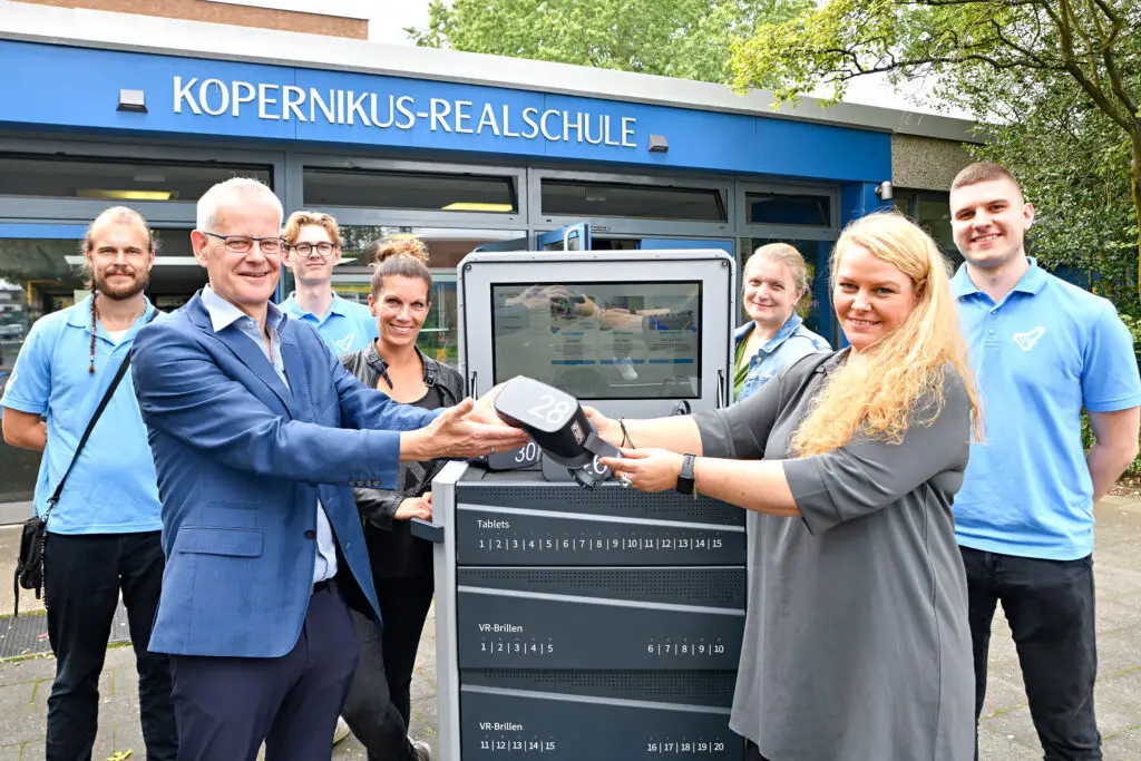 Virtuelle Lerninhalte reisen weiter zur Kopernikus-Realschule