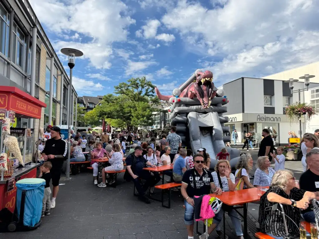 Verkaufsoffener Sonntag in Langenfeld: Ein Sonntag wie aus dem Bilderbuch