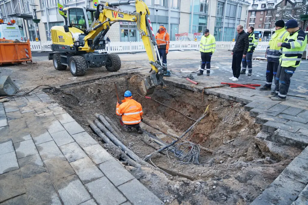 Wasserrohrbruch in der Fußgängerzone