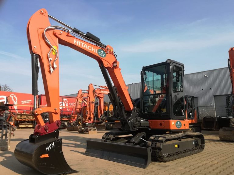 Bagger der ak-Baumaschinenvermietung