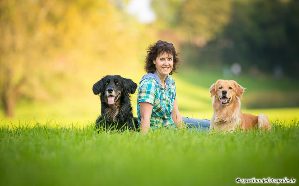 Frau mit Hunden - hundherum