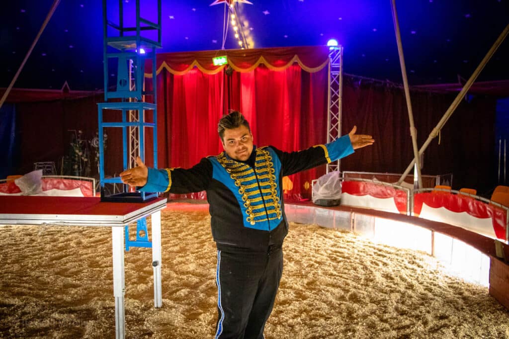 Circus Altano - 1. Show in Langenfeld 2020 in Corona Zeiten | 02.10. - 11.10.2020 7