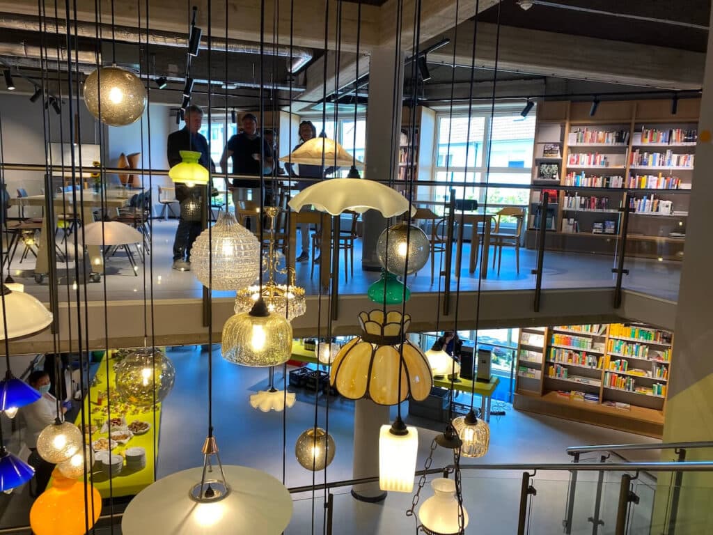 Langenfelder Wohnzimmer - Stadtbibliothek Langenfeld öffnet nach Umbau & Neugestaltung 8