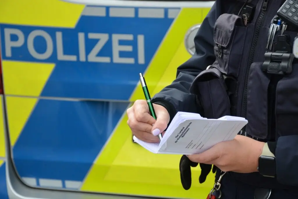 Polizei Kreis Mettmann – Meldung Verkehrsunfallfluchten aus der Region