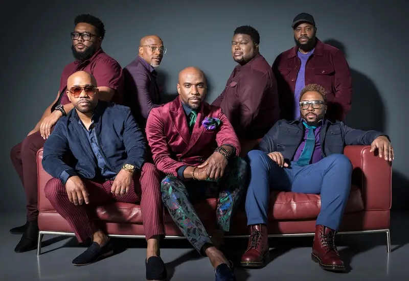 Naturally 7 – „Closer Look“