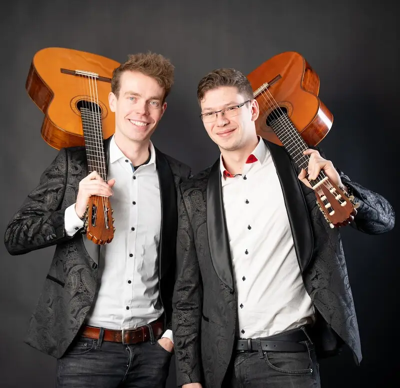 vir2os & in2itiv – Mit Werken von J.S. Bach, Domenico Scarlatti, Isaac Albéniz