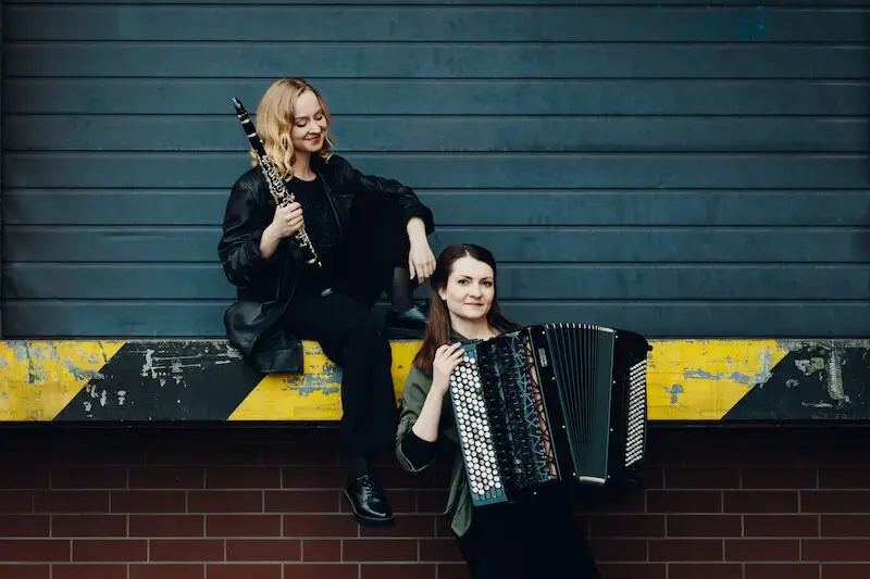 Feminine Soundscapes – Duo Amabile