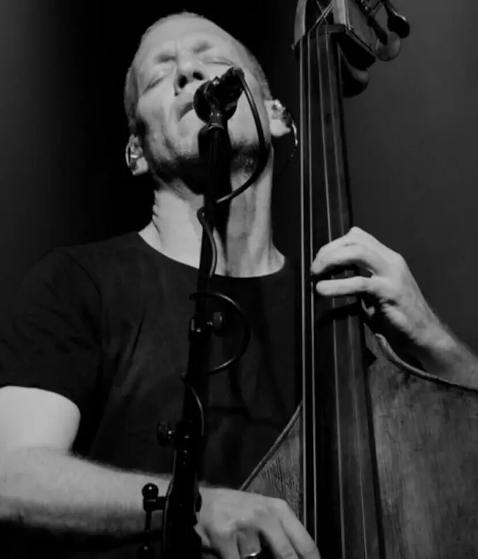 Avishai Cohen Trio | Support: Daniel de Boer