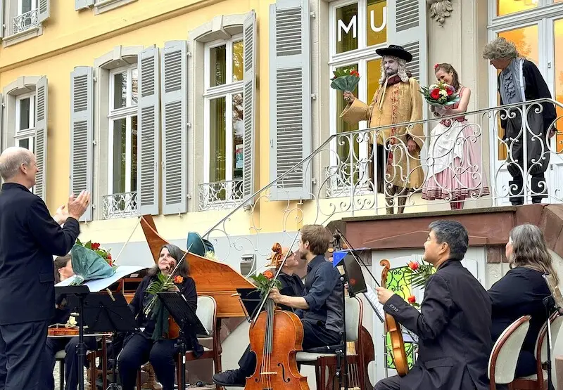 Sommerabend im Park – Eine Serenade mit Musik, Tanz und Theater