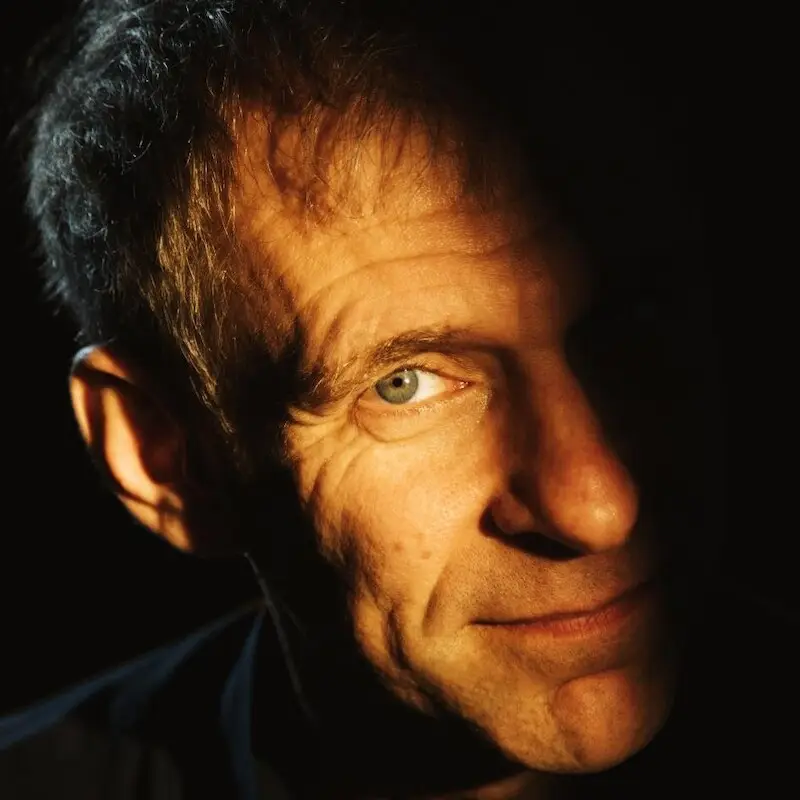 THOMAS PHILIPZEN – HIRN IN TEILZEIT