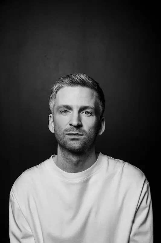 Ólafur Arnalds – Falling Apart Together