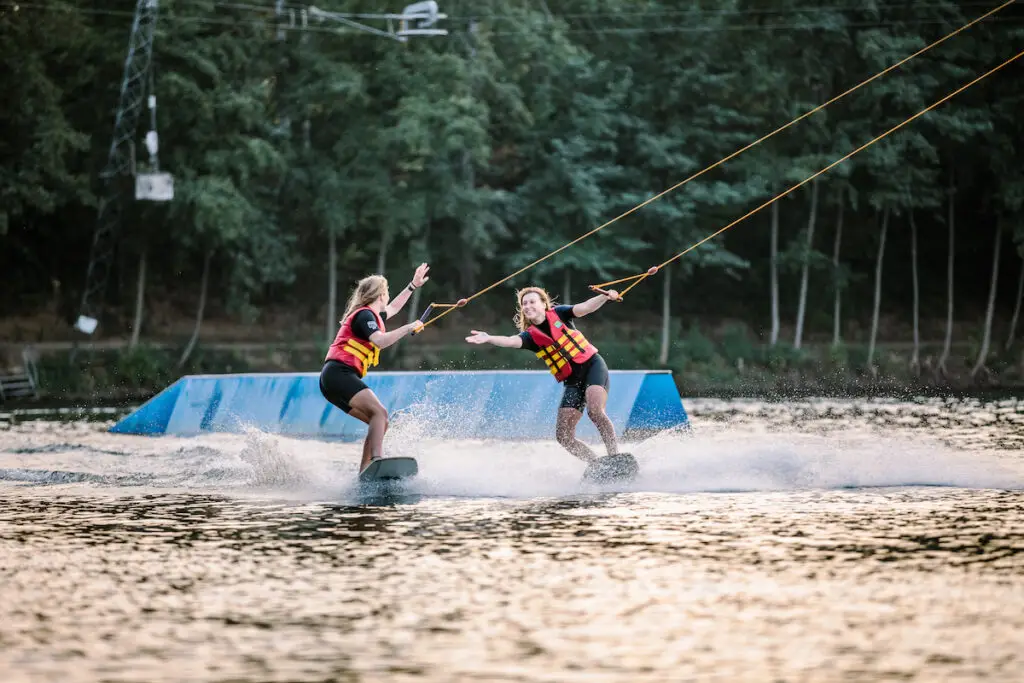 50 Jahre Wasserski Langenfeld: Großes Seefest mit kostenlosem Wasserspaß